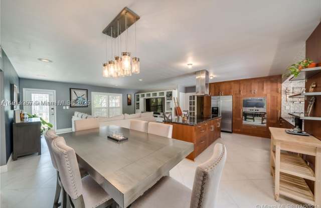 1309 Funston St (AVAIL 08/01/2026) Gallery 3