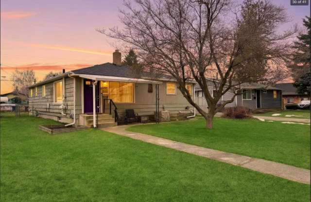 6209 N Whitehouse St - 6209 North Whitehouse Street, Spokane, WA 99205