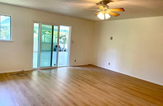 One level 2 bedroom duplex in Forestville! Near downtown! photos photos One level 2 bedroom duplex in Forestville! Near downtown! photos photos