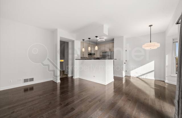 2-Bedroom, 2.5-Bath Rental with EV Charging in Blackberry Countryside – 2411 Courtyard Cir, Unit 4 Gallery 3
