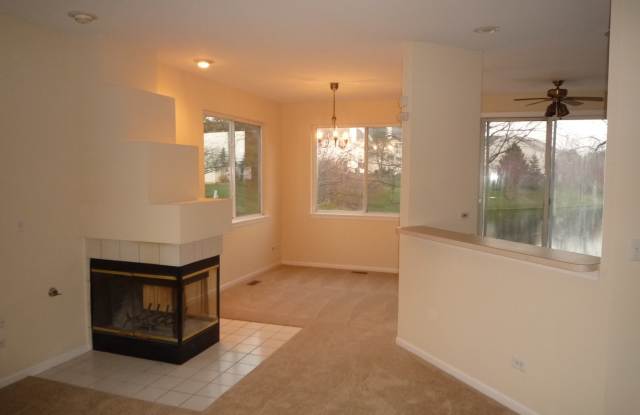 3041 Autumn Lake Drive Gallery 4