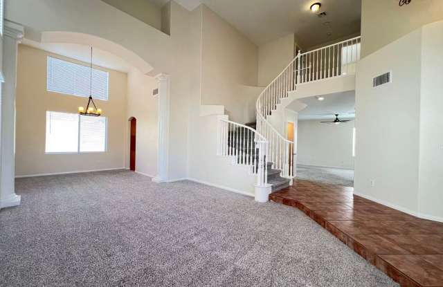 Beautifully 4-Bedroom Home with 3-Car Garage in Southwest Las Vegas Gallery 4