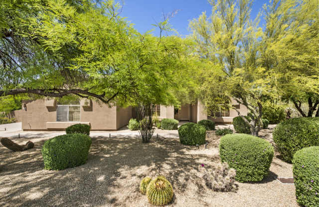 4950 E CASCALOTE Drive Gallery 2
