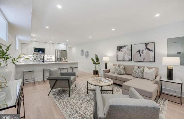812 6TH STREET NE photos photos