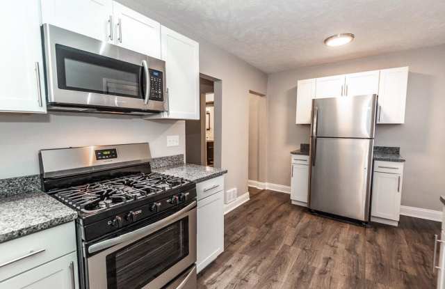 Stunning 5 bedroom home in Brookline available May 1! photos photos