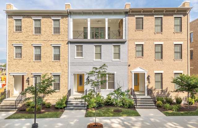4 bedroom 4.5 bath townhouse @ Midtown! photos photos