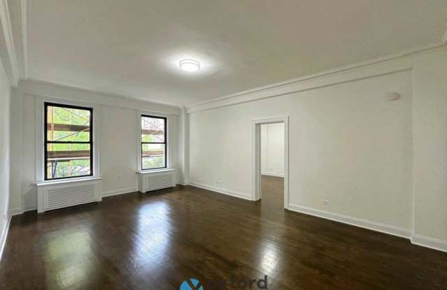 161 W 72 ST. photos photos