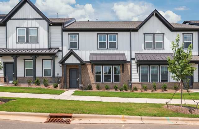 Brand-New 3 Bedroom Townhome in Desirable Indian Trail – Available for Immediate Move-In! photos photos