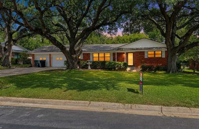 Beautiful 3 Bedroom / 2 Bathroom Home in Temple! Gallery 1