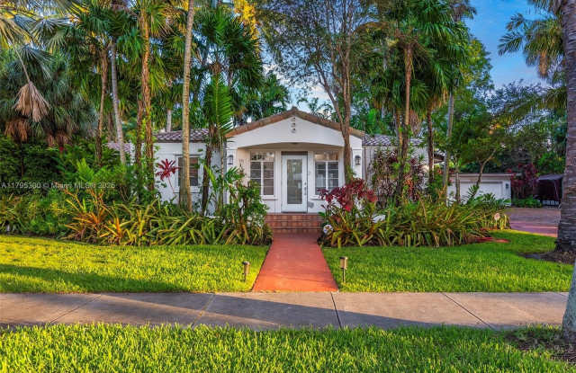 1214 Tyler St photos photos