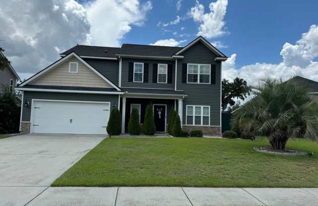 4 Bedroom 3 Bath located in Creekside!! Available Now!! photos photos