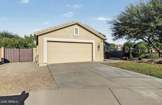 2742 S CAMELLIA Court Gallery 2