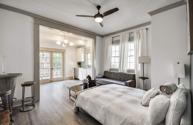 Half Off 1st Month! Midtown Studio Walking Distance to Piedmont Park! Gallery 1