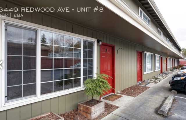 Spacious Townhouse-Style Condo with Patio! W/S/G included - 3449 Redwood Avenue, Marietta-Alderwood, WA 98225