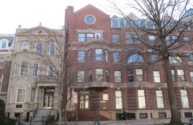 $2550 / 1br - 598ft2 - Chic and Sunny Dupont condo in an ideal location with Garage Parking! (1775 Corcoran Street NW/Dupont Circle) - 1615 New Hampshire Avenue Northwest, Washington, DC 20009