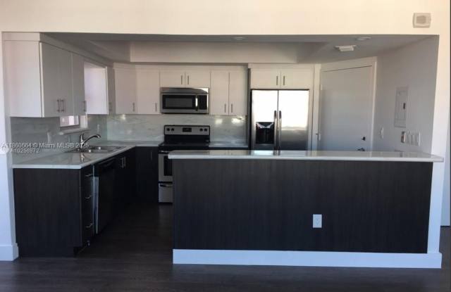 1301 NE Miami Gardens Dr photos photos