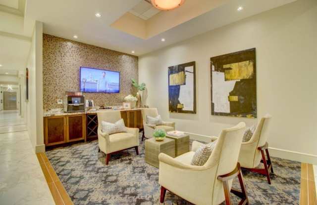 9789 Katy Freeway Freeway Gallery 4