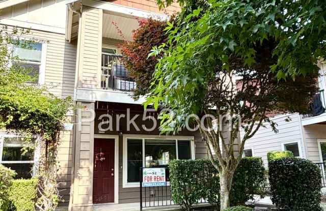 2 Bedroom Plus Office Condo in DuPont! Gallery 1