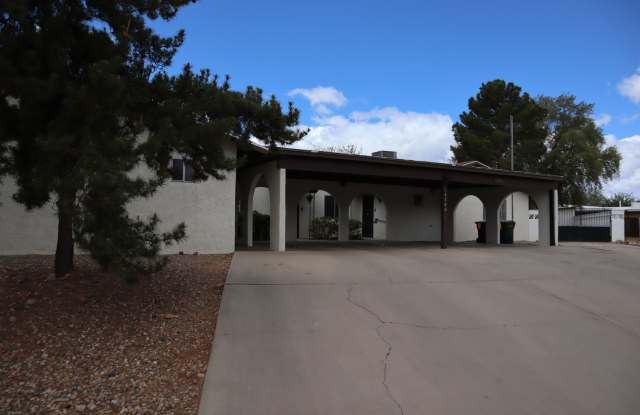 Livable, Lovable,  Avaiable! photos photos