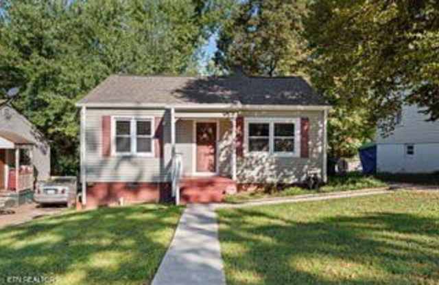 2541 Seaton Ave photos photos