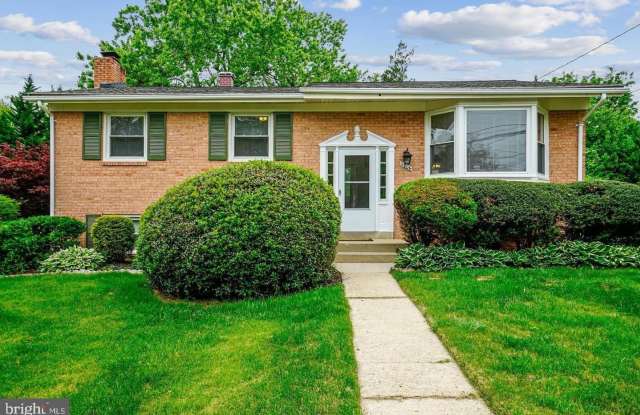 11806 SEVEN LOCKS Road photos photos