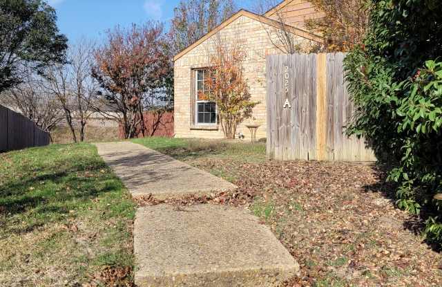 2025 Springwood Pl - 2025 Springwood Place, Carrollton, TX 75006