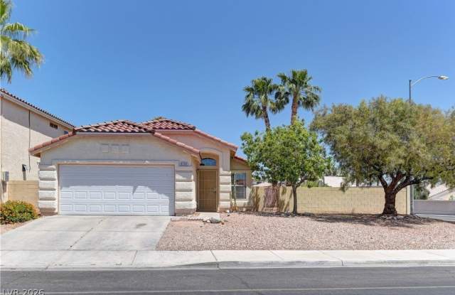 8100 W Gilmore Avenue photos photos