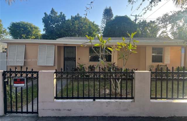 12675 NW 2nd Ave photos photos