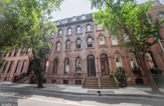 2008 SPRUCE Street unit: 3R photos photos