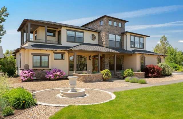 Stunning Tumalo Home on 3.21 Acres with Cascade Mountain Views! photos photos