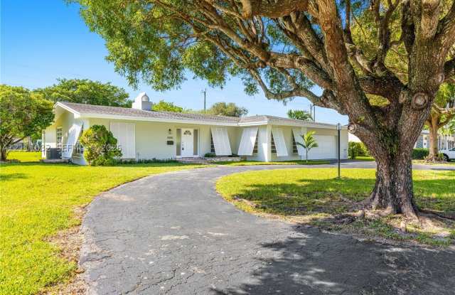 8010 SW 139th Ter Gallery 4