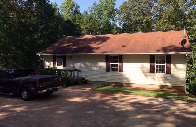 NEWNAN- 360 Widgeon Dr. 3 Bedroom 2 Bath - 360 Widgeon Drive, Coweta County, GA 30263