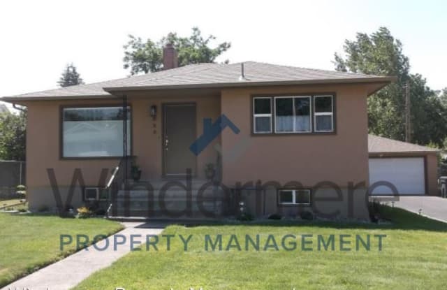 211 SW 12th Street - 211 Southwest 12th Street, College Place, WA 99324