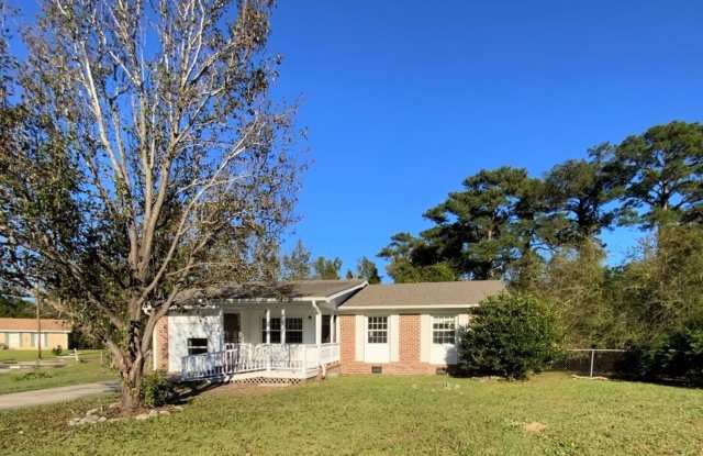 Welcome to Cornell Court! - 17 Cornell Court, Piney Green, NC 28546 Welcome to Cornell Court! - 17 Cornell Court, Piney Green, NC 28546