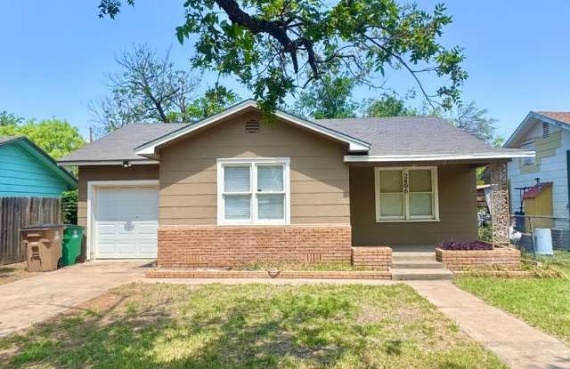 Coming Soon! Cozy 2-Bedroom Home w/ Fenced Yard - 2406 Chestnut Street, San Angelo, TX 76901