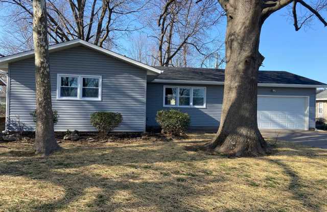 Comfort Meets Convenience in This Updated 3-Bedroom! photos photos