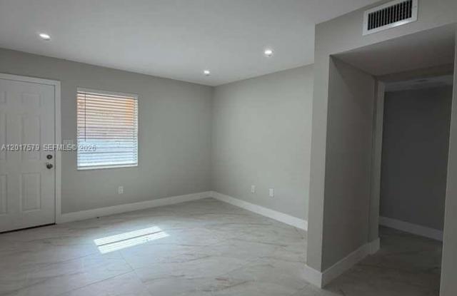932 NW 5th St photos photos 932 NW 5th St photos photos
