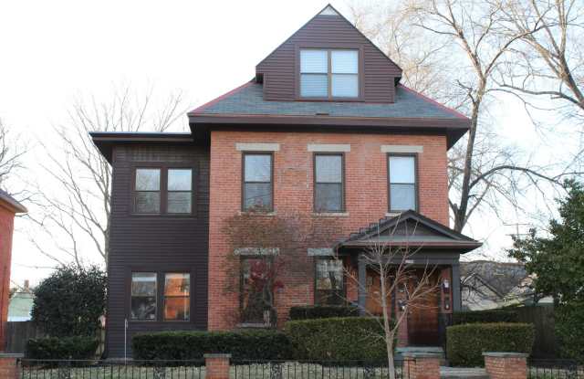 Beucler - 1051 Hunter photos photos Beucler - 1051 Hunter photos photos