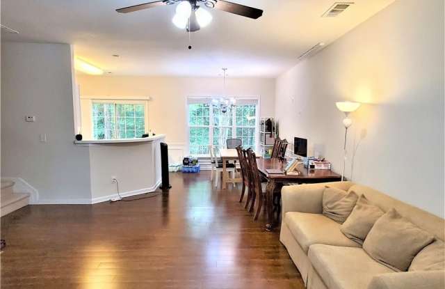 3645 Postwaite Circle Gallery 3