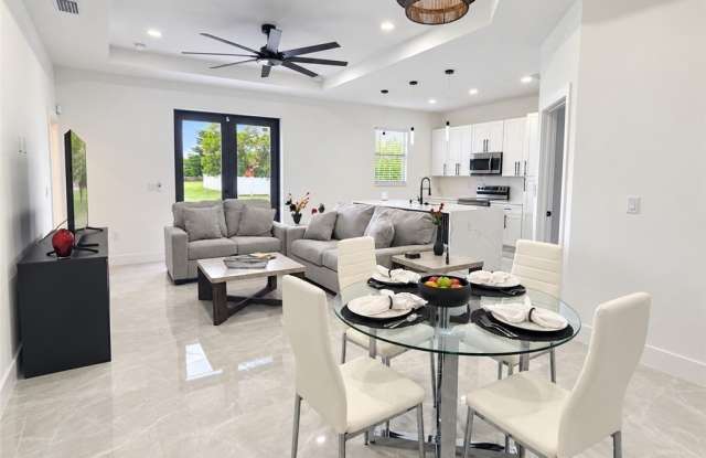 2131 Fairway Drive Gallery 4