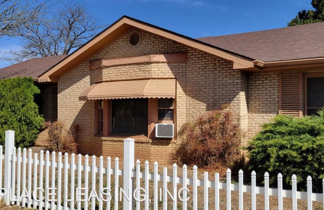 600 E. 14th St. - 600 East 14th Street, Clovis, NM 88101