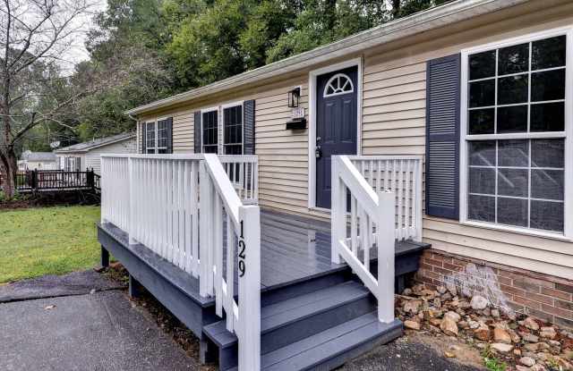 Cozy & Updated 3-Bedroom Home – One Level Living! Available NOW! Gallery 4