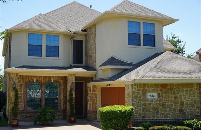 922 St George Place - 922 Saint George Pl, DeSoto, TX 75115