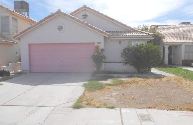 Single Story 3 bedroom Home Near E Charleston and Christy Ln Gallery 1