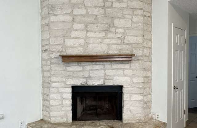 2103 Bluebonnet Dr Gallery 4