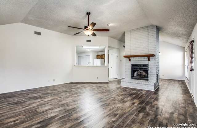 10930 LAKE PATH DR Gallery 3