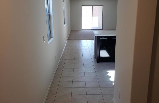 8721 S 253RD Drive Gallery 2