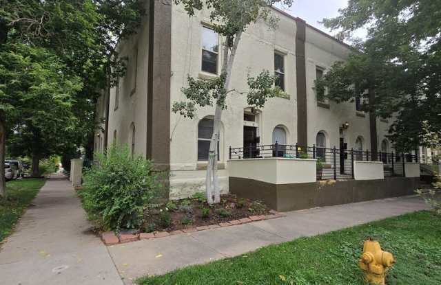 This updated and welcoming condo in the heart of the Highlands is ready for you to come home to! photos photos