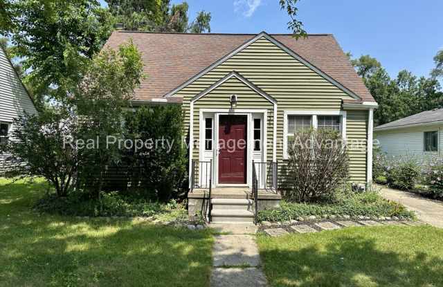 Updated 3BR Bungalow Minutes from Downtown Ferndale photos photos