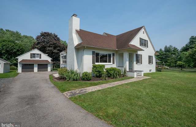 353 S OLD MIDDLETOWN Road Gallery 2